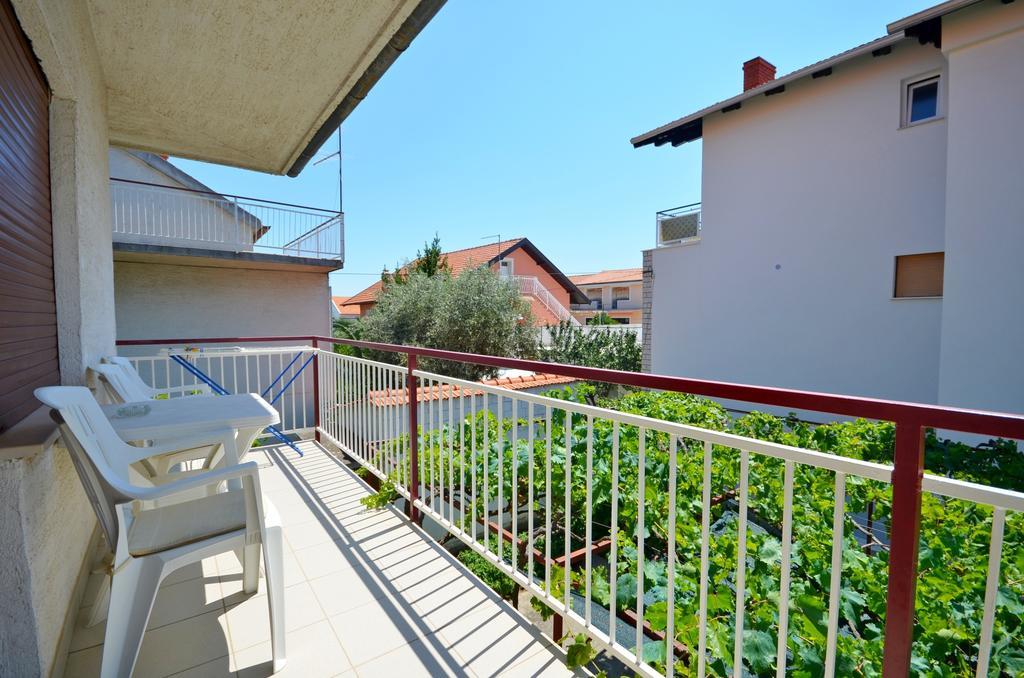 Apartments Branko Vodice Exterior photo